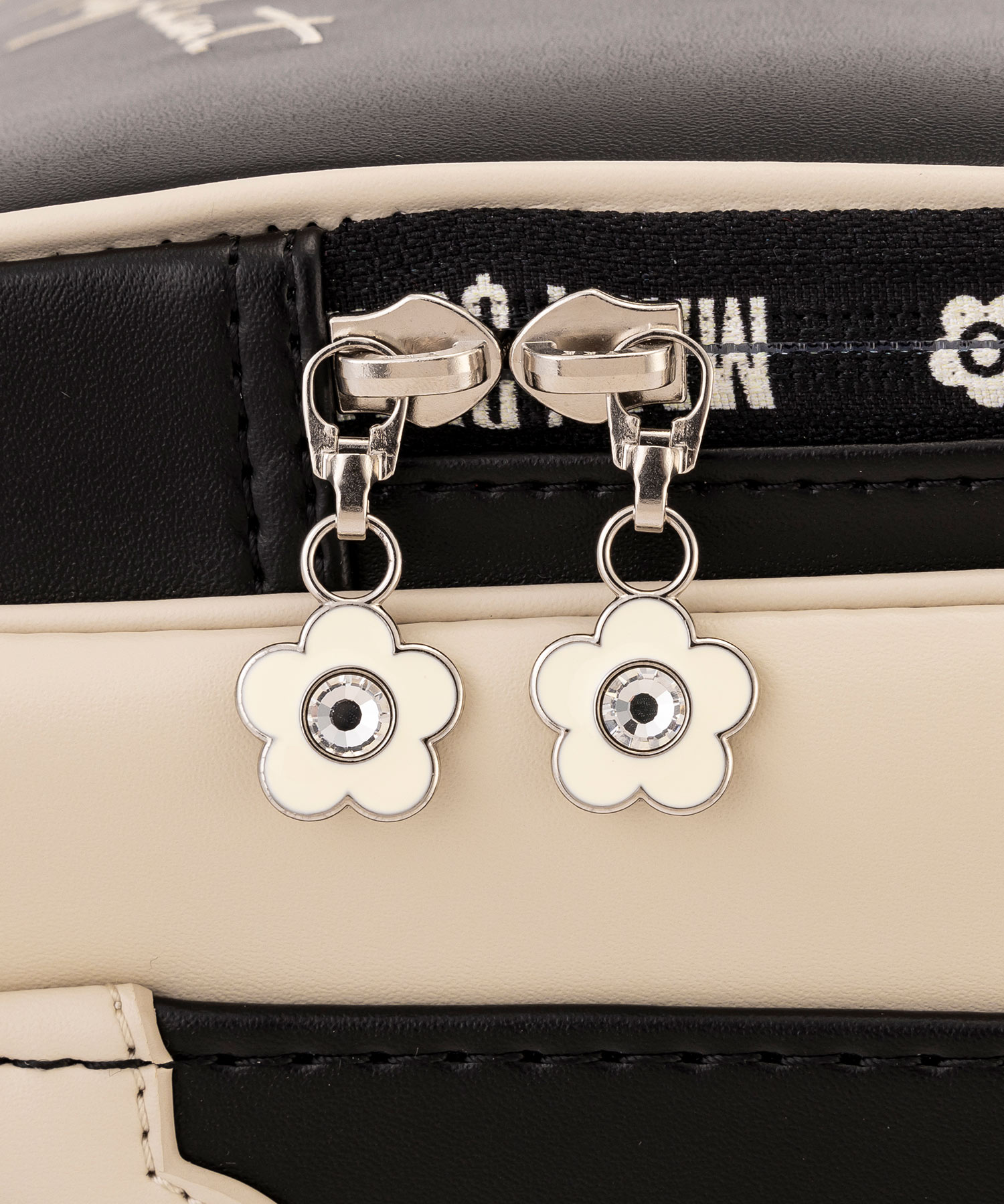 MARY QUANT(マリークヮント)トリプルデイジーランドセル商品詳細